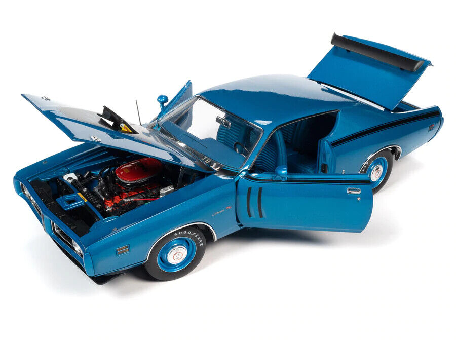 Macheta auto Dodge Charger R/T (1971) 1:18 AutoWorld