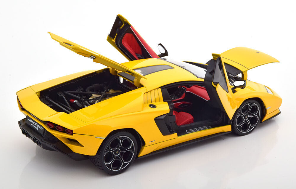 Macheta auto Lamborghini Countach LPI 800-4 (2021) 1:18 Maisto