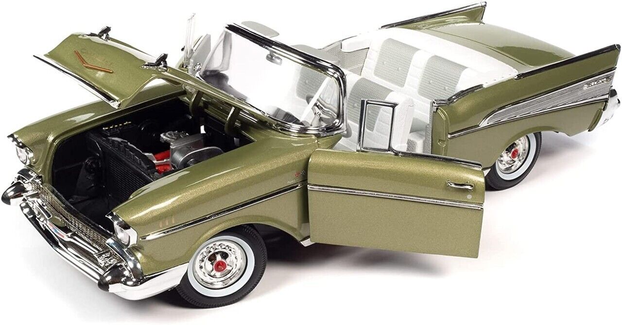 Macheta auto Chevrolet Bel Air Convertible (1957) 1:18 AutoWorld