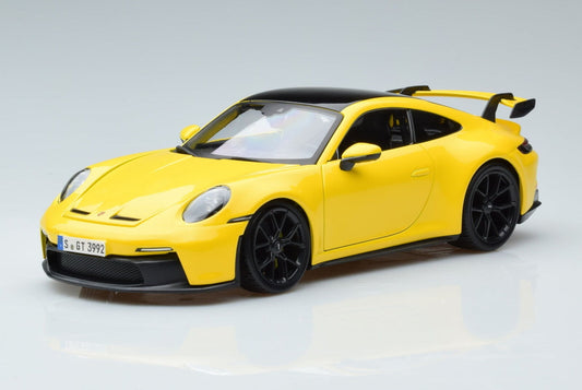 Macheta auto Porsche 911 (992) GT3 (2022) 1:18 Maisto