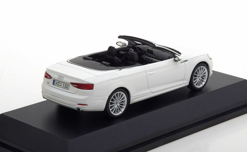 Macheta auto Audi A5 Cabriolet (2017) 1:43 Spark