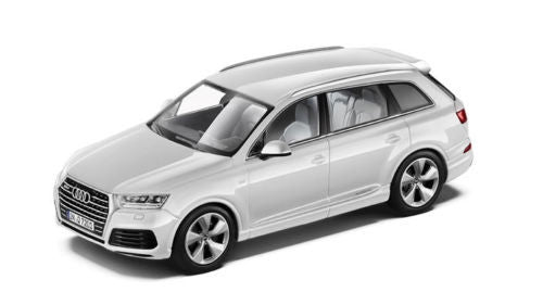 Macheta auto Audi Q7 1:43 Spark