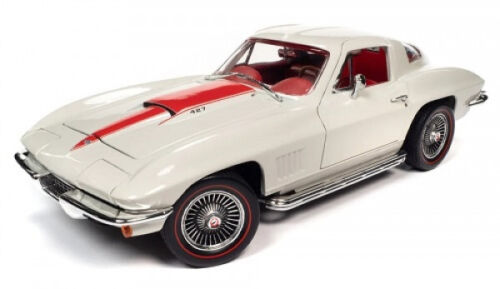 Macheta auto Chevrolet Corvette 427 Coupe (1967) 1:18 AutoWorld