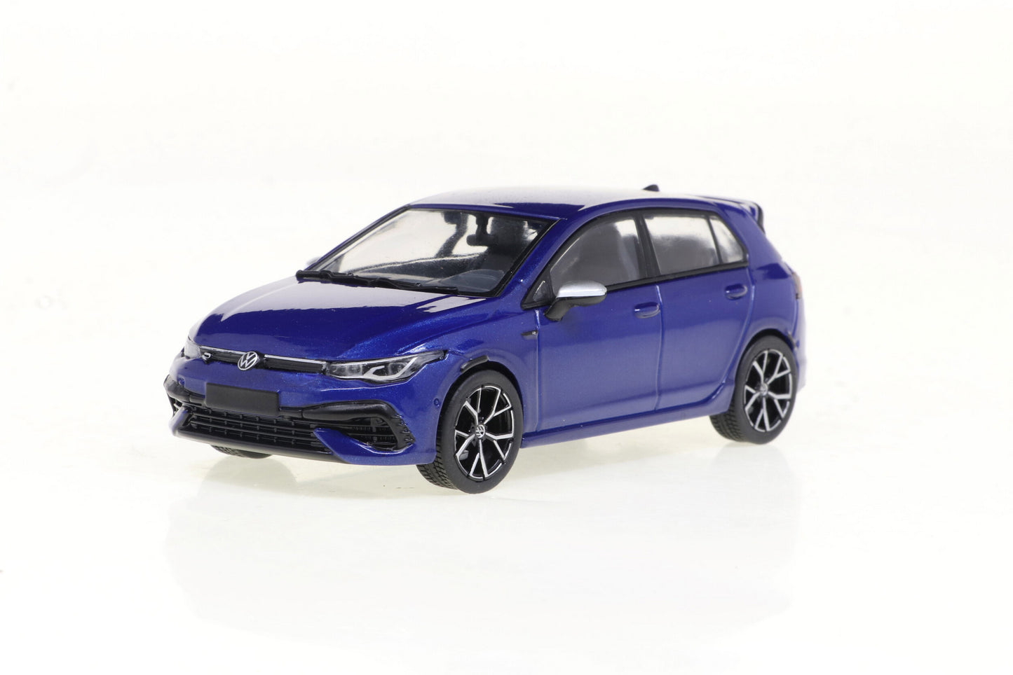 Macheta auto Volkswagen Golf 8 R (2021) 1:43 Solido